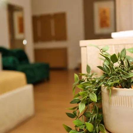 Cozy Near Square 21 * Τίρανα