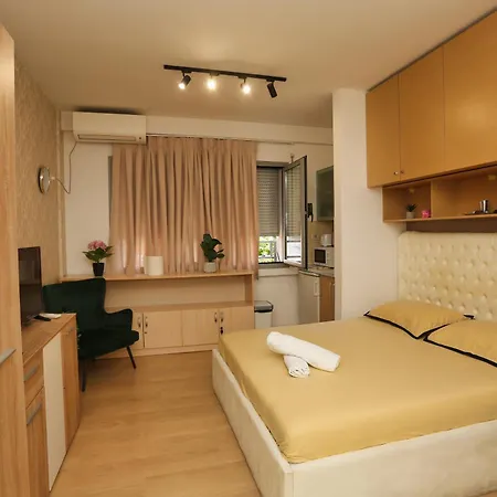 Daire Cozy Next To Square 21 *