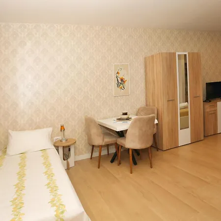 Cozy Next To Square 21 * Tirana