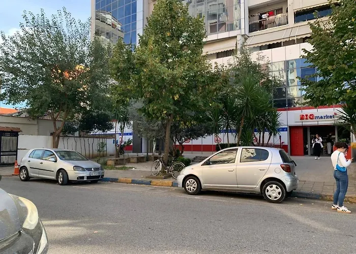 Cozy Next To Square 21 Τίρανα