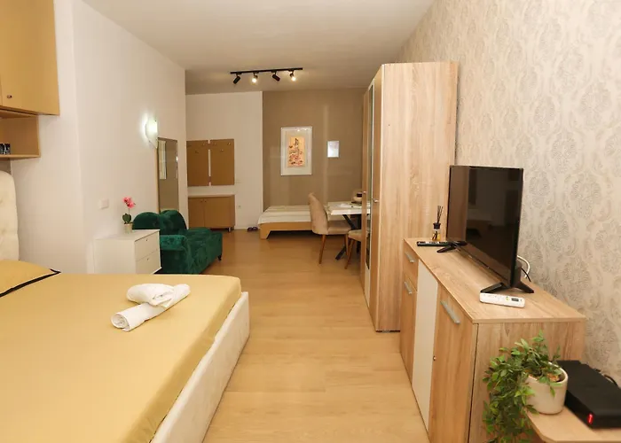 Διαμέρισμα Cozy Next To Square 21 Τίρανα