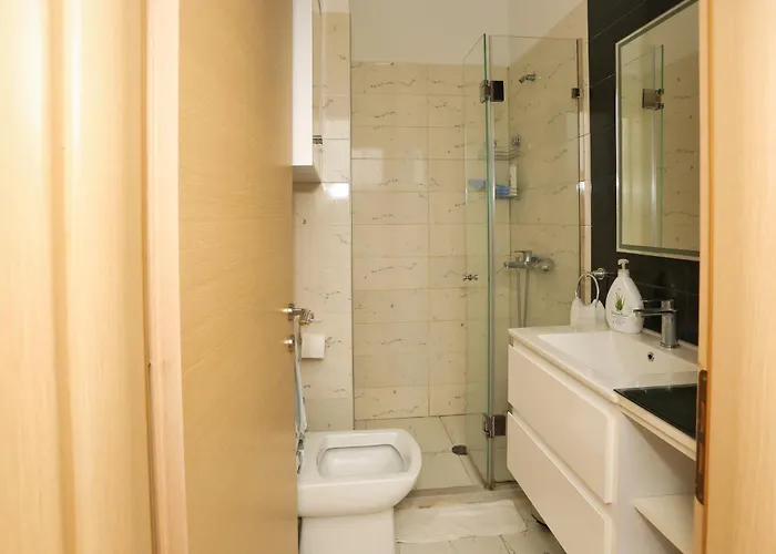 Διαμέρισμα Cozy Next To Square 21 Τίρανα