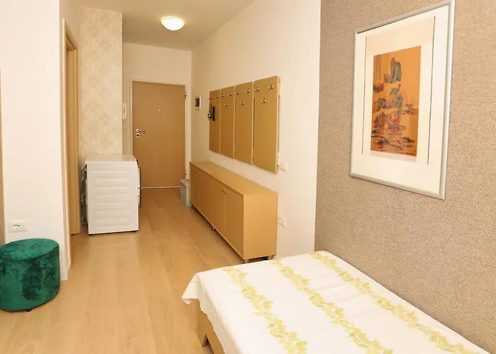 Cozy Next To Square 21 Διαμέρισμα