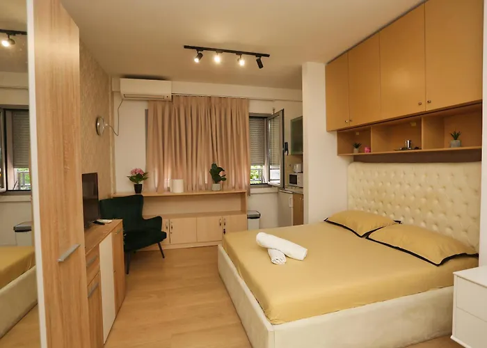 Διαμέρισμα Cozy Next To Square 21 *