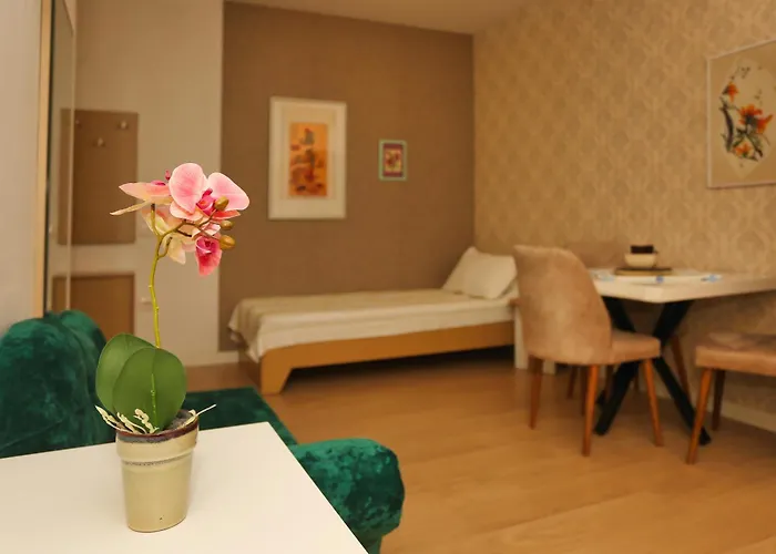 Διαμέρισμα Cozy Next To Square 21 *